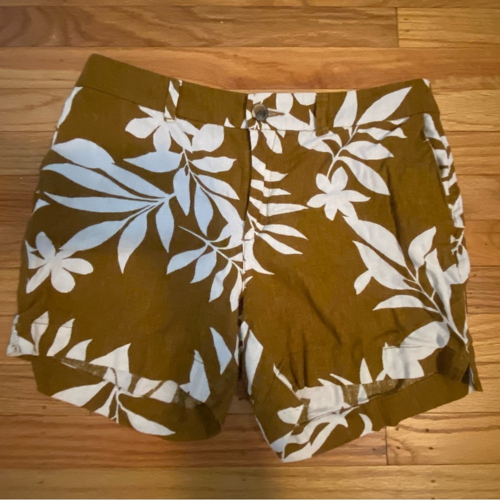 Old Navy Brown Floral Women's Shorts